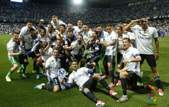 与更衣室层 与更衣室层